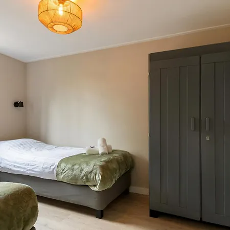 Holiday home De Bospaddenstoel 4-19 Putten