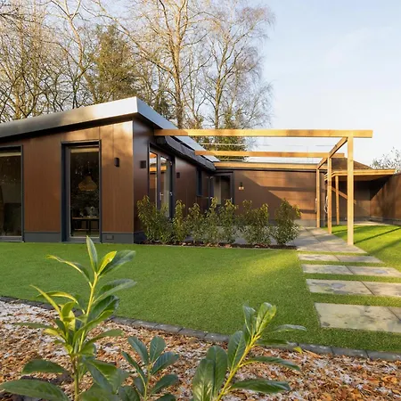 Nyaraló De Bospaddenstoel 4-19 *